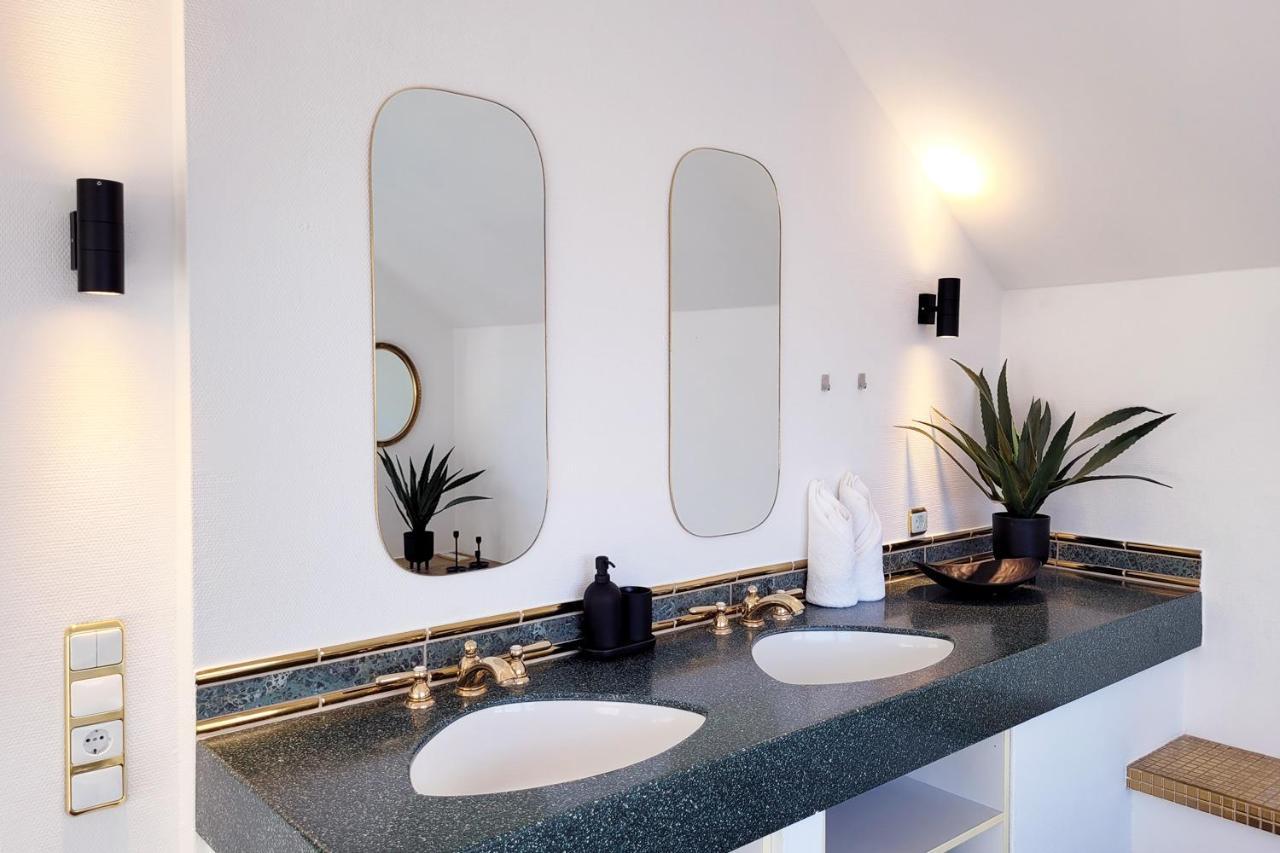 Grosse Penthouse Ferienwohnung Mit Meerblick, Sonnenterrasse & Luxusbad Von "Momentic" 希尔克道夫 外观 照片