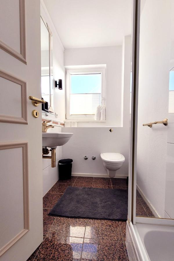 Grosse Penthouse Ferienwohnung Mit Meerblick, Sonnenterrasse & Luxusbad Von "Momentic" 希尔克道夫 外观 照片
