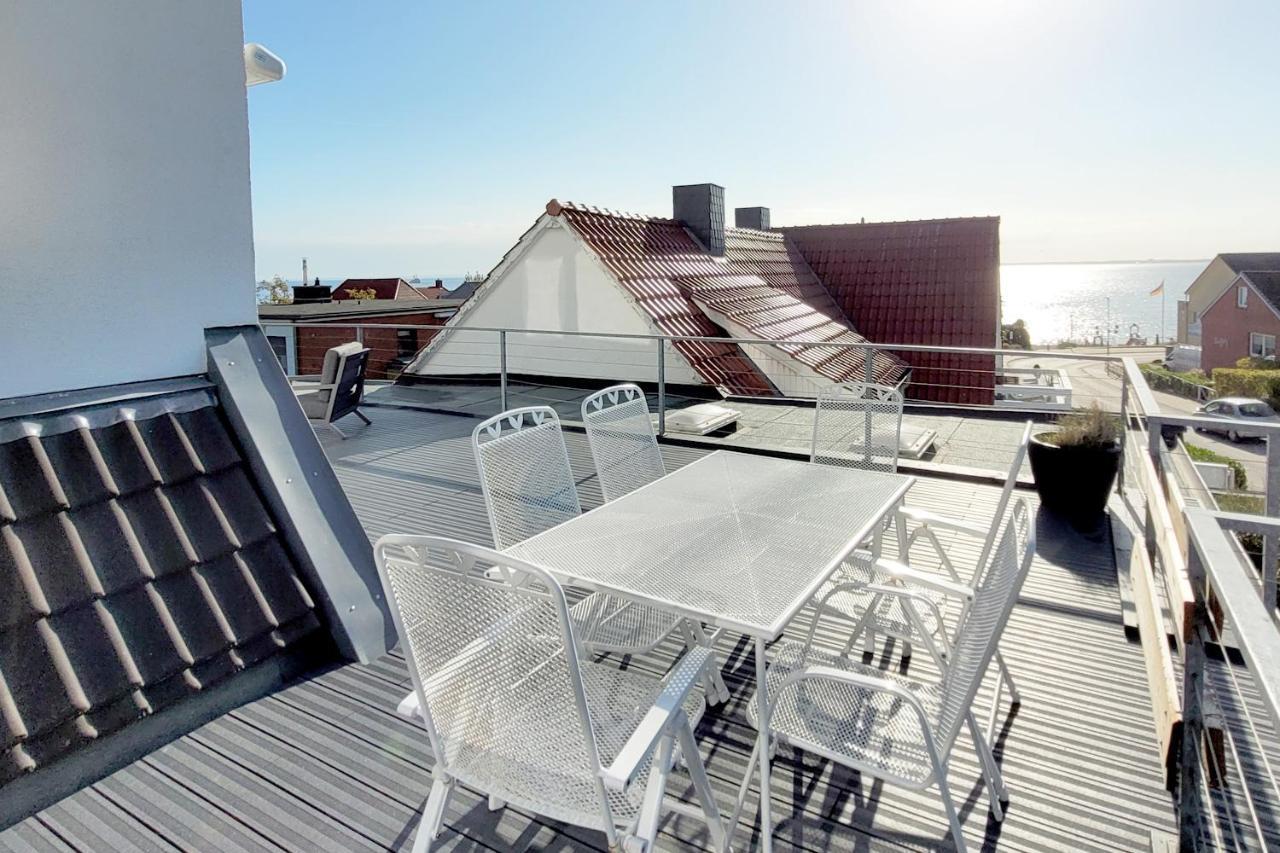 Grosse Penthouse Ferienwohnung Mit Meerblick, Sonnenterrasse & Luxusbad Von "Momentic" 希尔克道夫 外观 照片